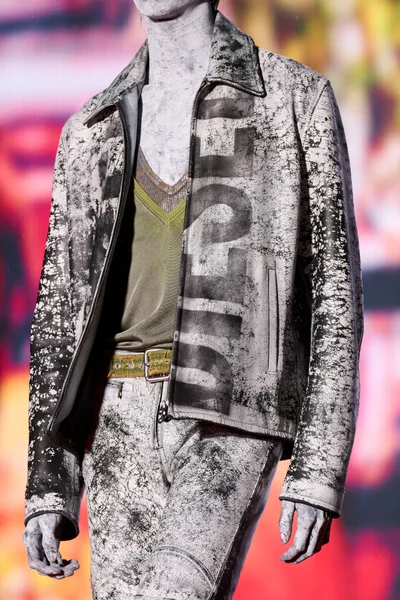 Look 62